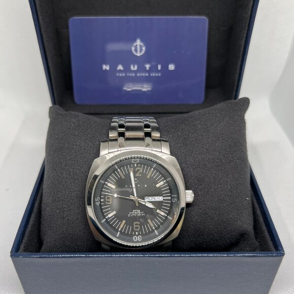 RARE Nautis Stealth Black Dial, Diver, 45 mm Swiss Movement w/ S.S. Bracelet - Picture 1 of 6